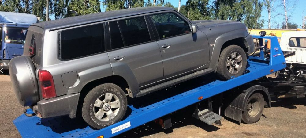 Эвакуатор для внедорожников и джипов: особенности и цена